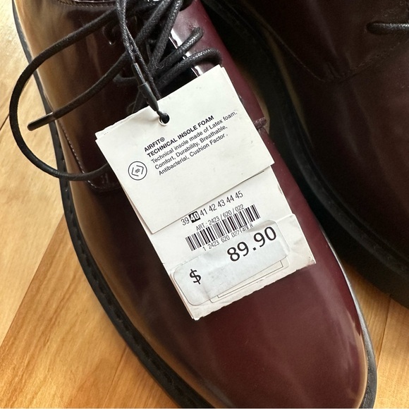 ZARA | Burgundy Patent Shoes - Picture 5 of 5